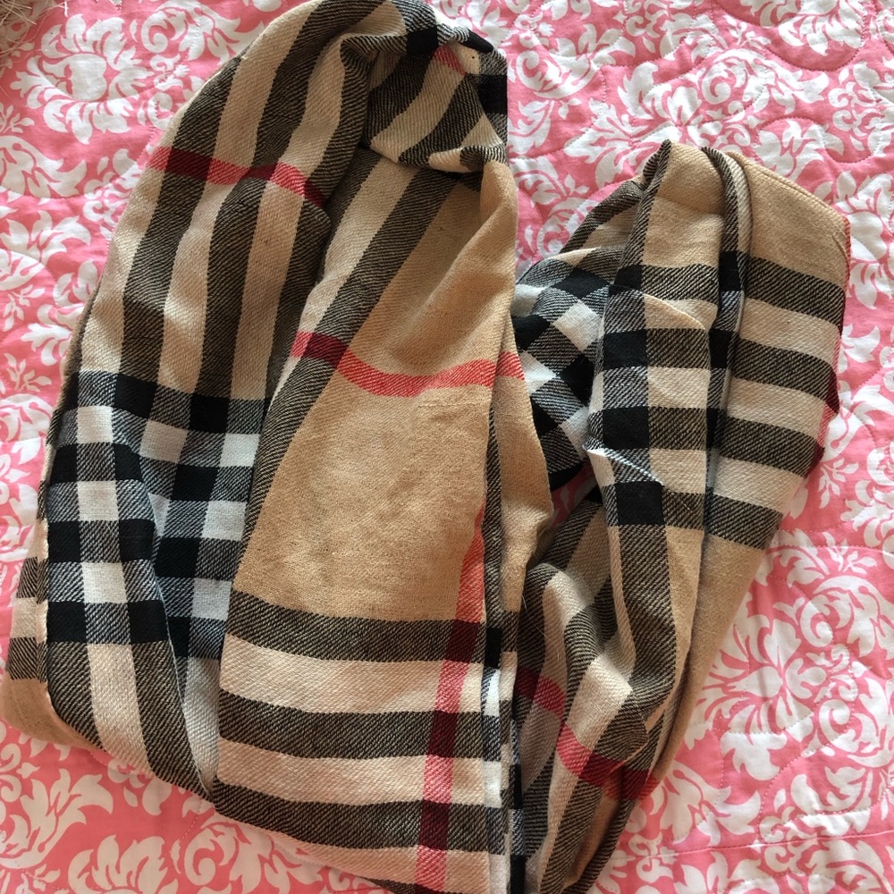 Infinity scarf